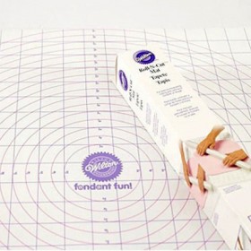 Килим за разточване и работа с деления 60х59см